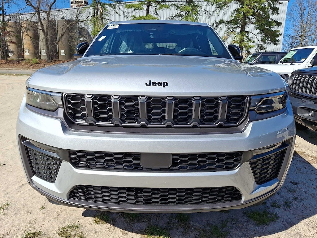 New 2026 Jeep Grand Cherokee Limited Sport Utility
