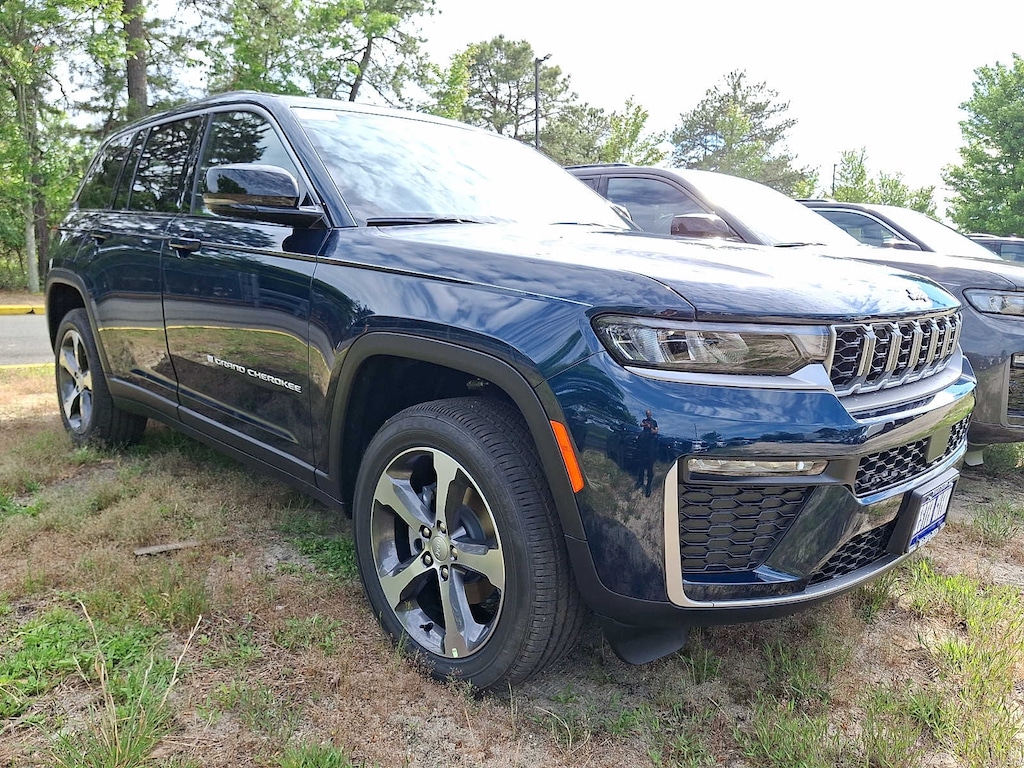 New 2026 Jeep Grand Cherokee Limited Sport Utility