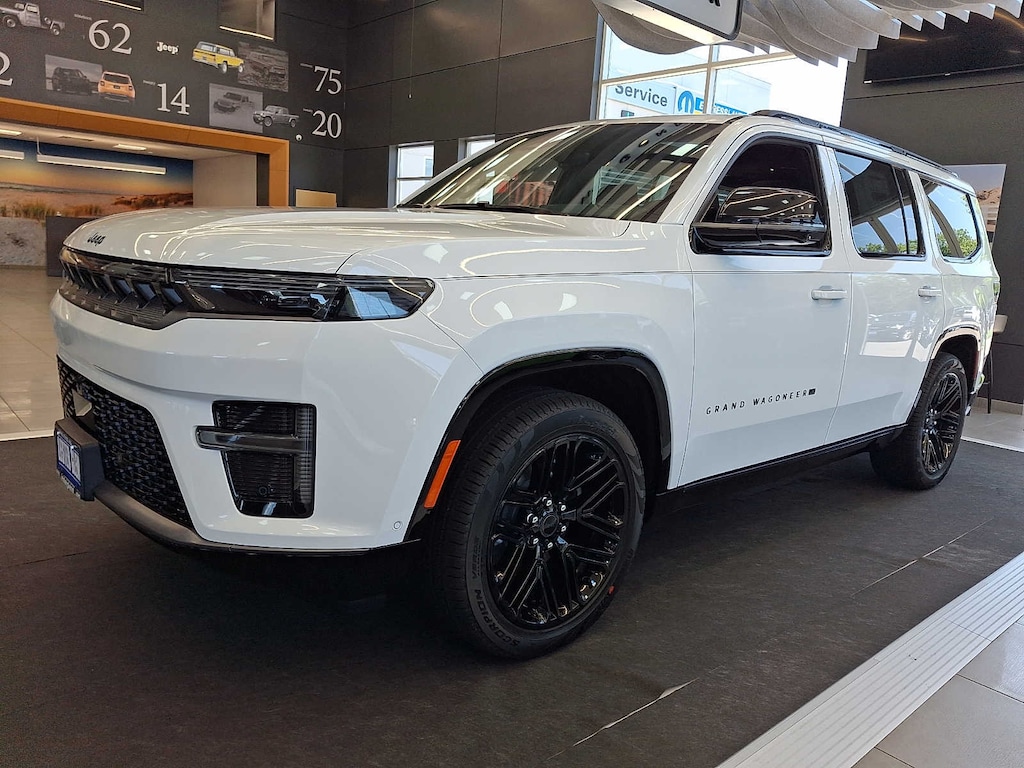 New 2026 Jeep Grand Wagoneer Limited Reserve Sport Utility
