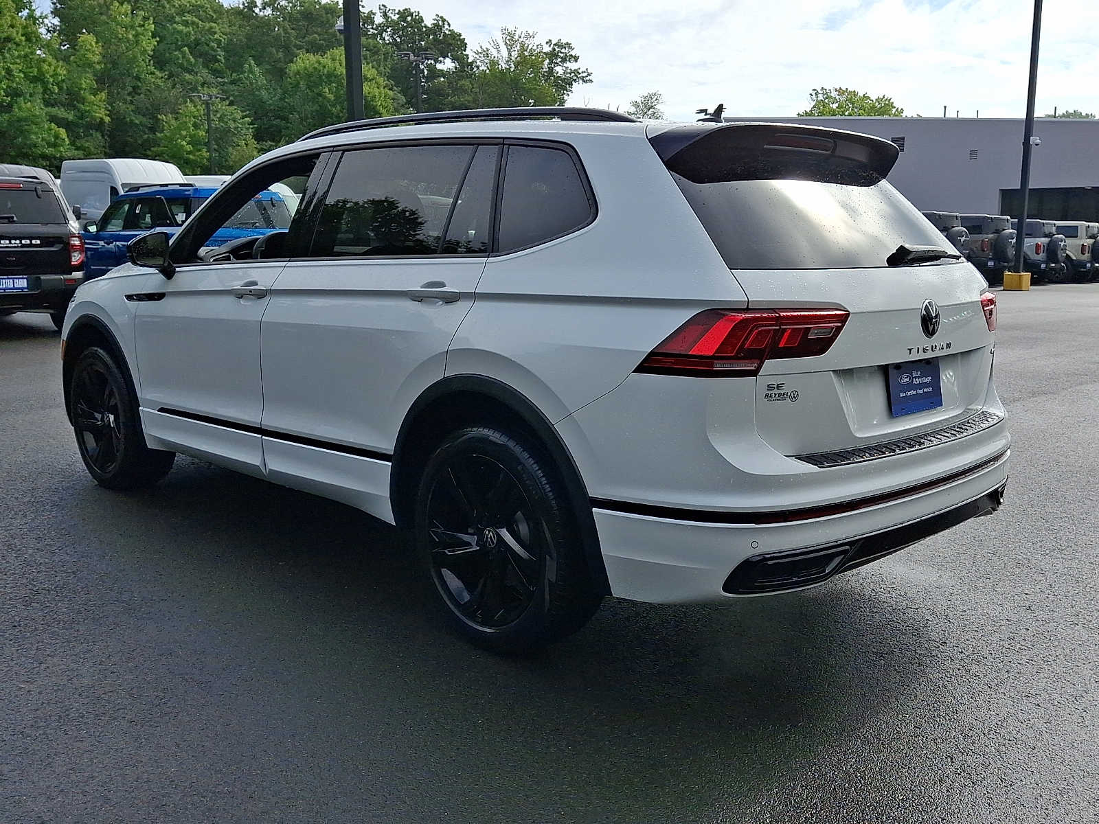 Used 2024 Volkswagen Tiguan 2.0T SE R-Line Black SUV
