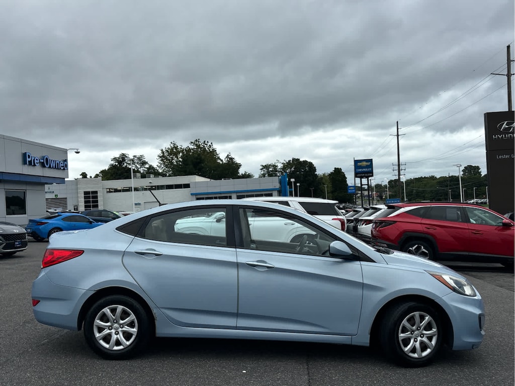 Used 2012 Hyundai Accent GLS Sdn Man