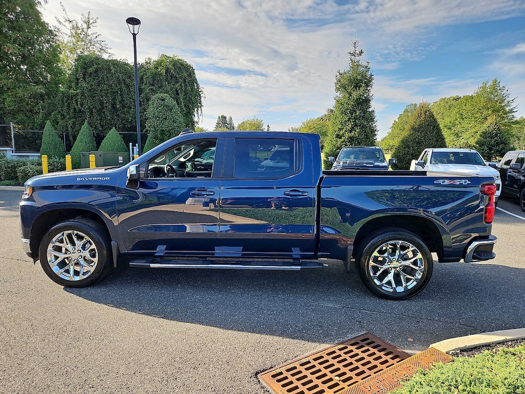 Used 2021 Chevrolet Silverado 1500 LT 4WD Crew Cab 157 4WD Crew Cab 157