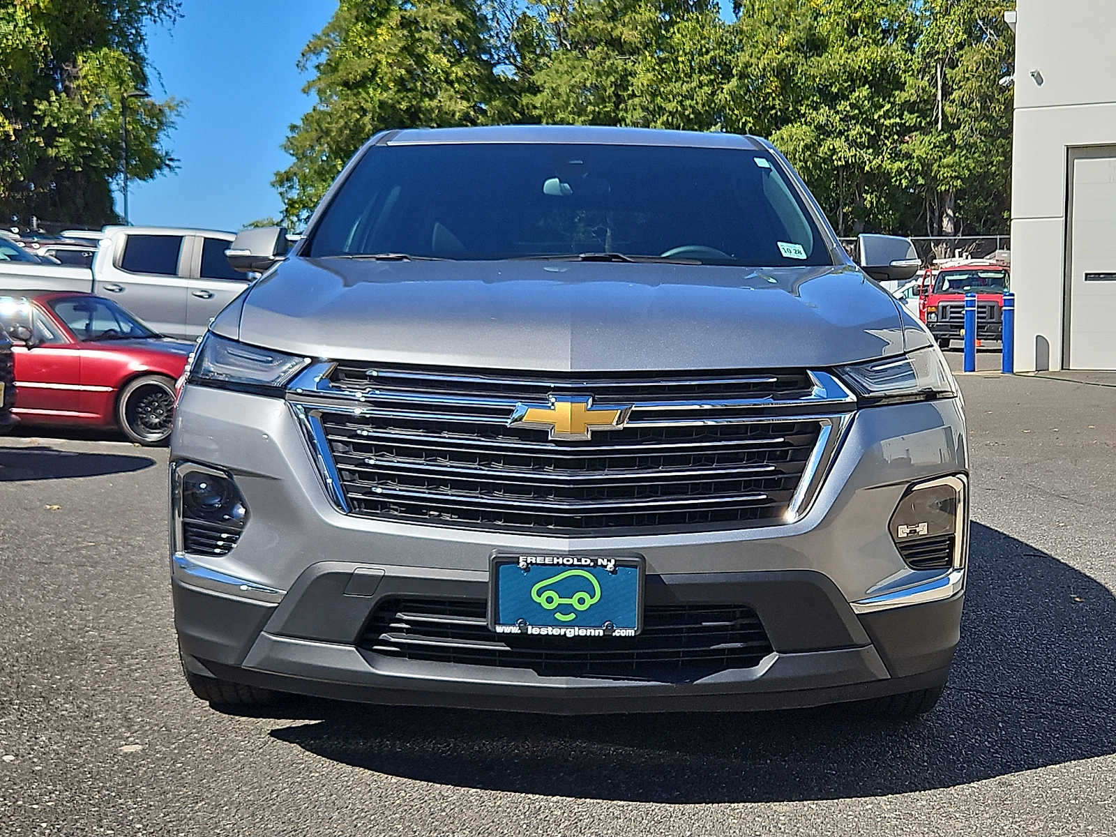 Used 2023 Chevrolet Traverse LT Cloth FWD