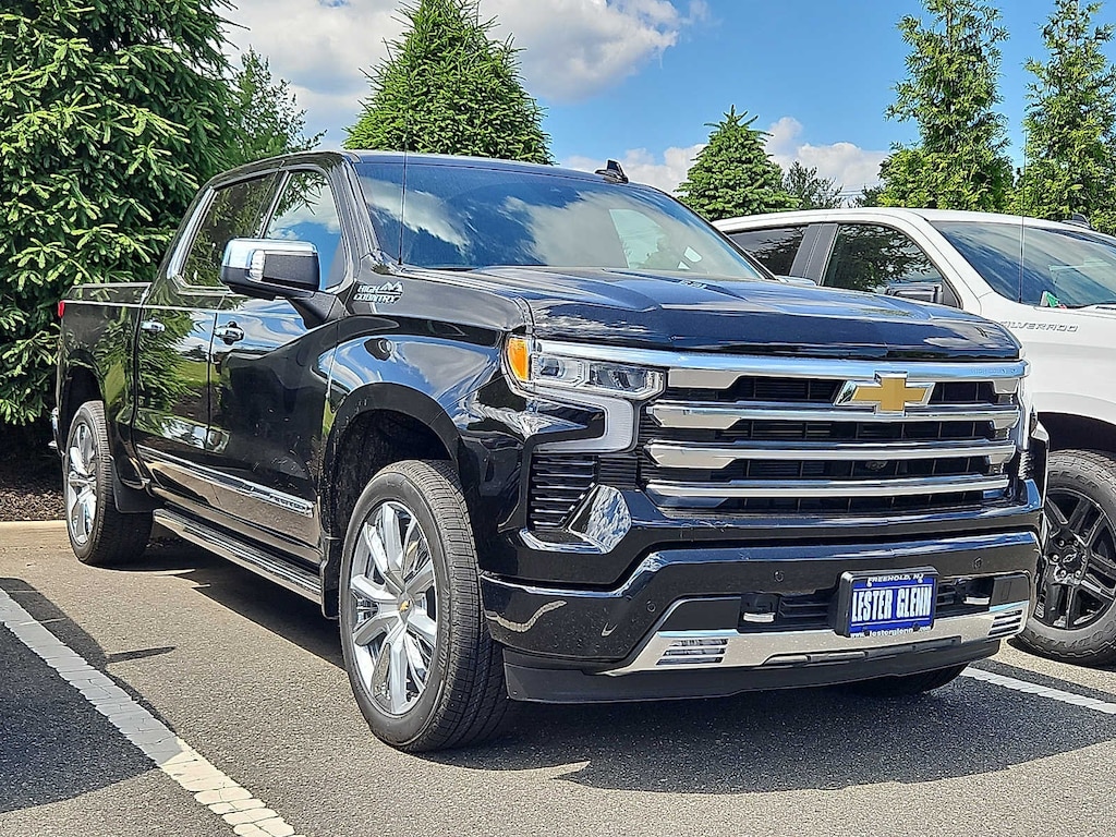 New 2026 Chevrolet Silverado 1500 High Country Truck Crew Cab