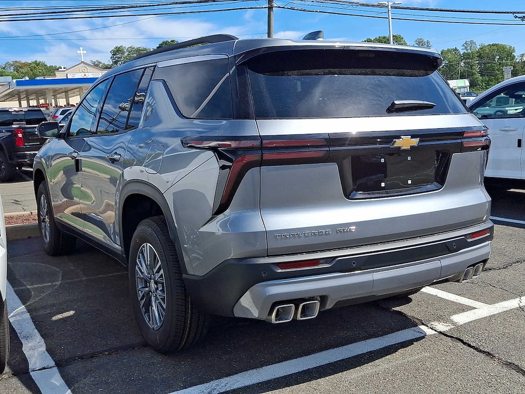 New 2027 Chevrolet Traverse LT SUV