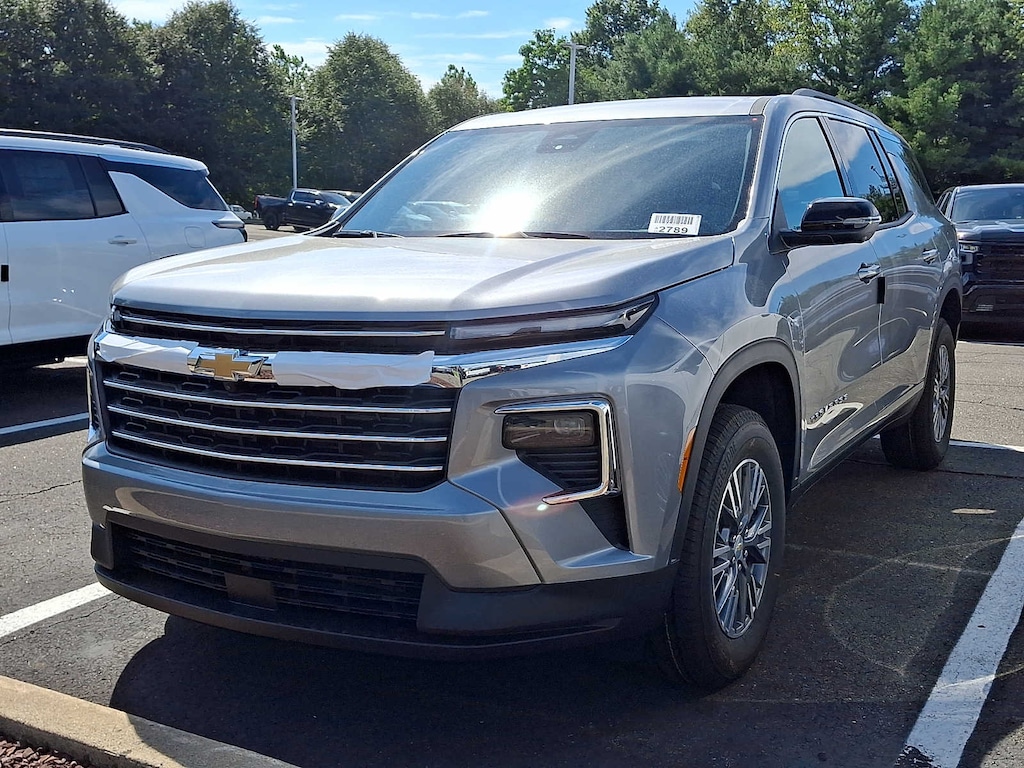 New 2027 Chevrolet Traverse LT SUV