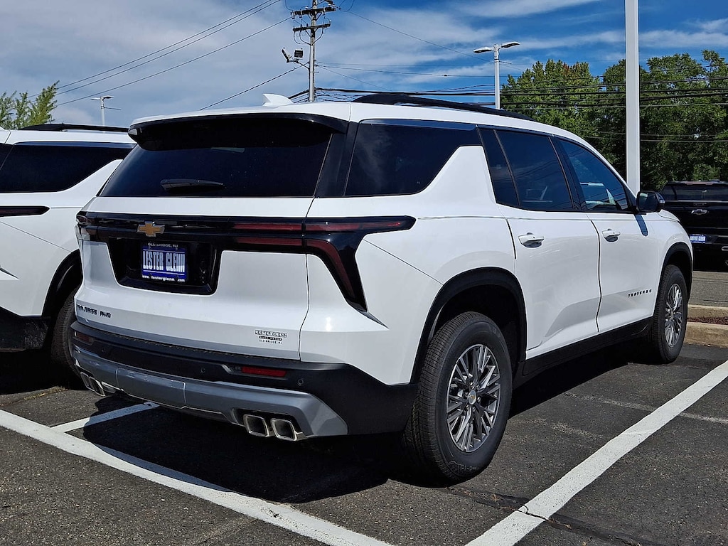 New 2027 Chevrolet Traverse LT SUV