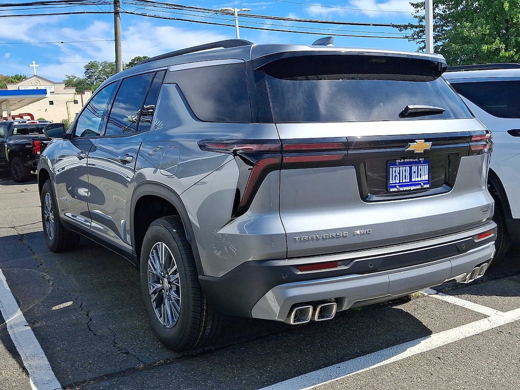 New 2027 Chevrolet Traverse LT SUV