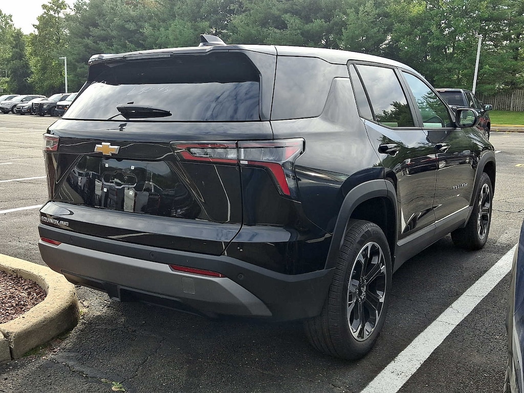 New 2027 Chevrolet Equinox LT SUV
