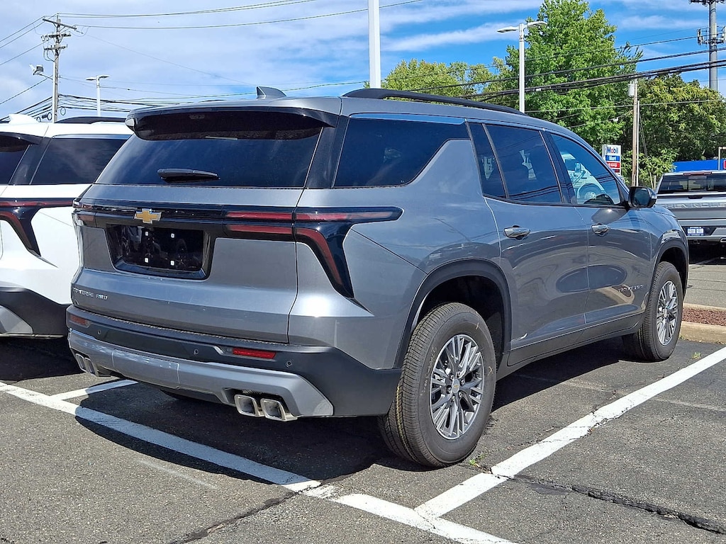 New 2027 Chevrolet Traverse LT SUV