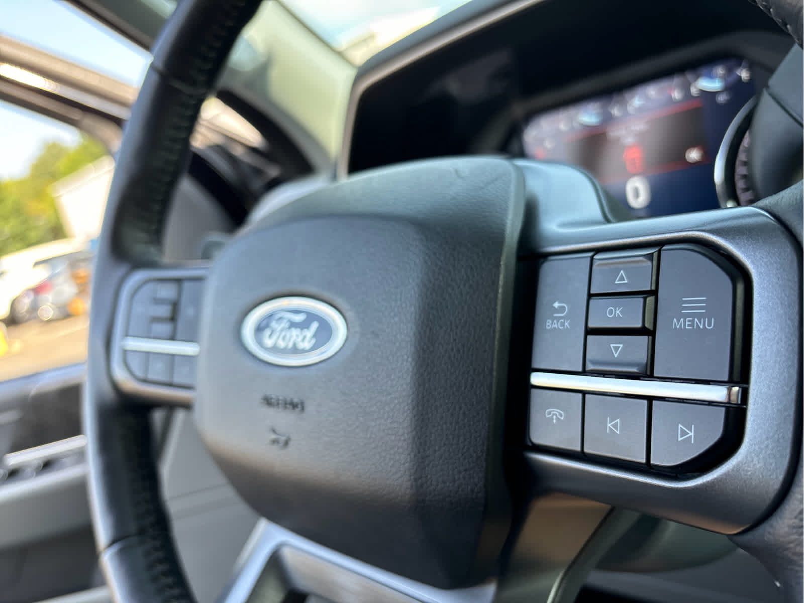 2022 Ford F-150 XLT - Photo 17