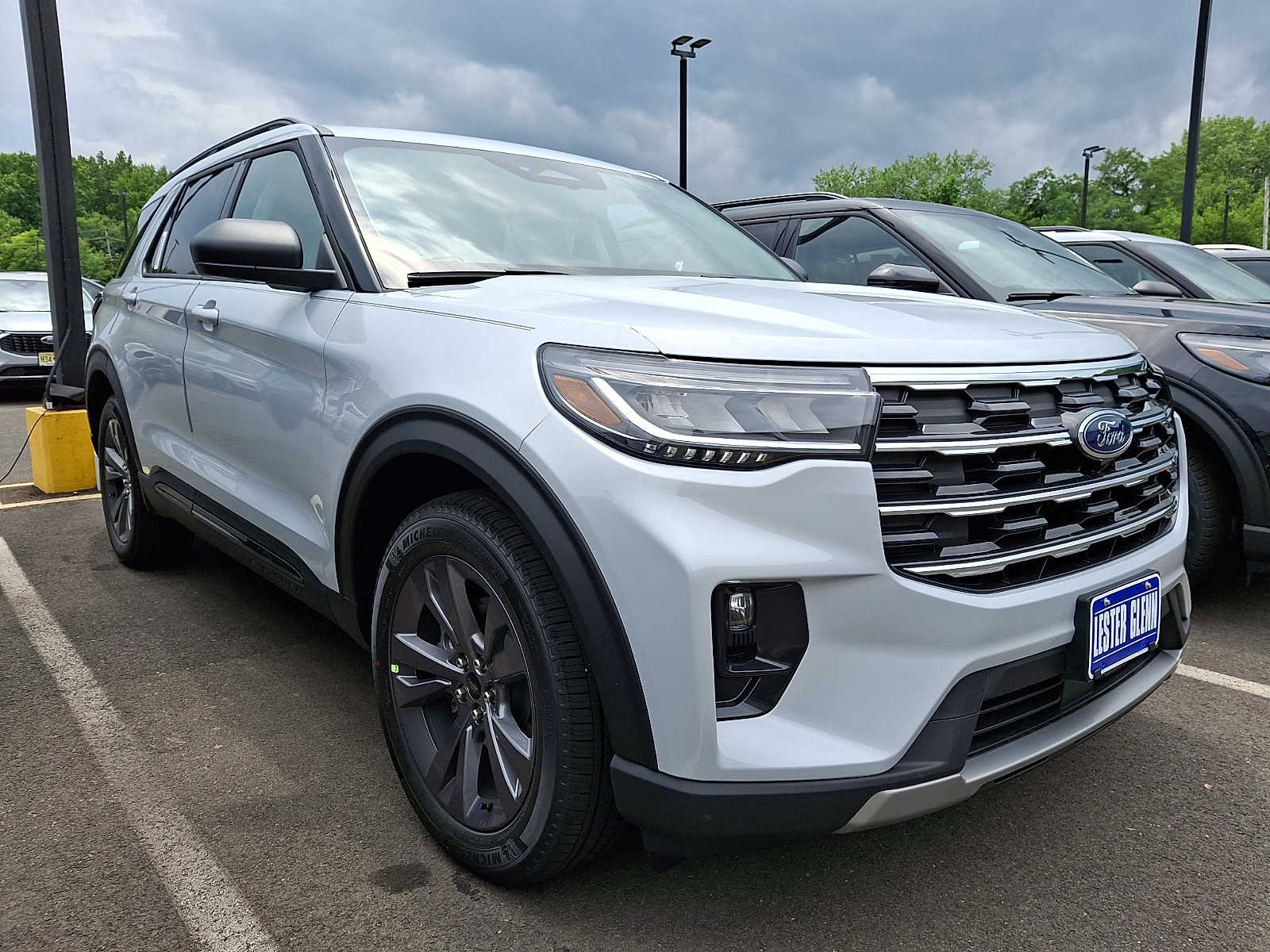 2026 Ford Explorer Active w/200A Pkg 4WD
