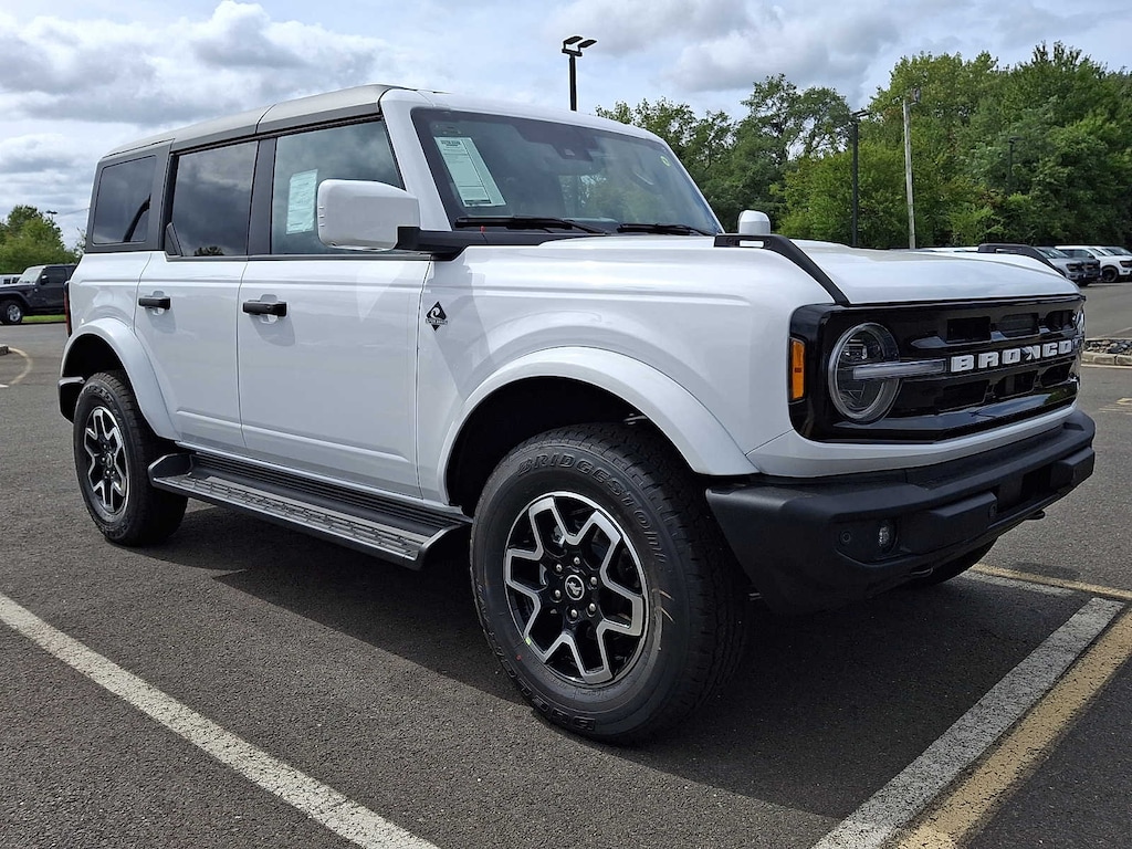 New 2026 Ford Bronco Outer Banks 4x4