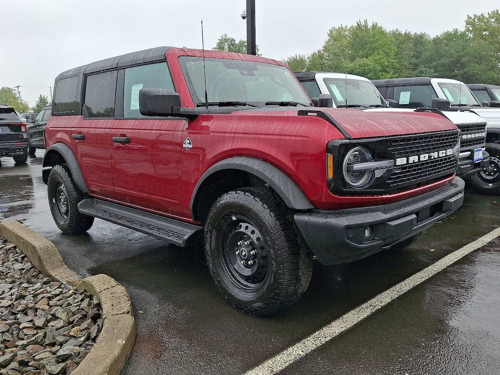 New 2026 Ford Bronco Outer Banks 4x4