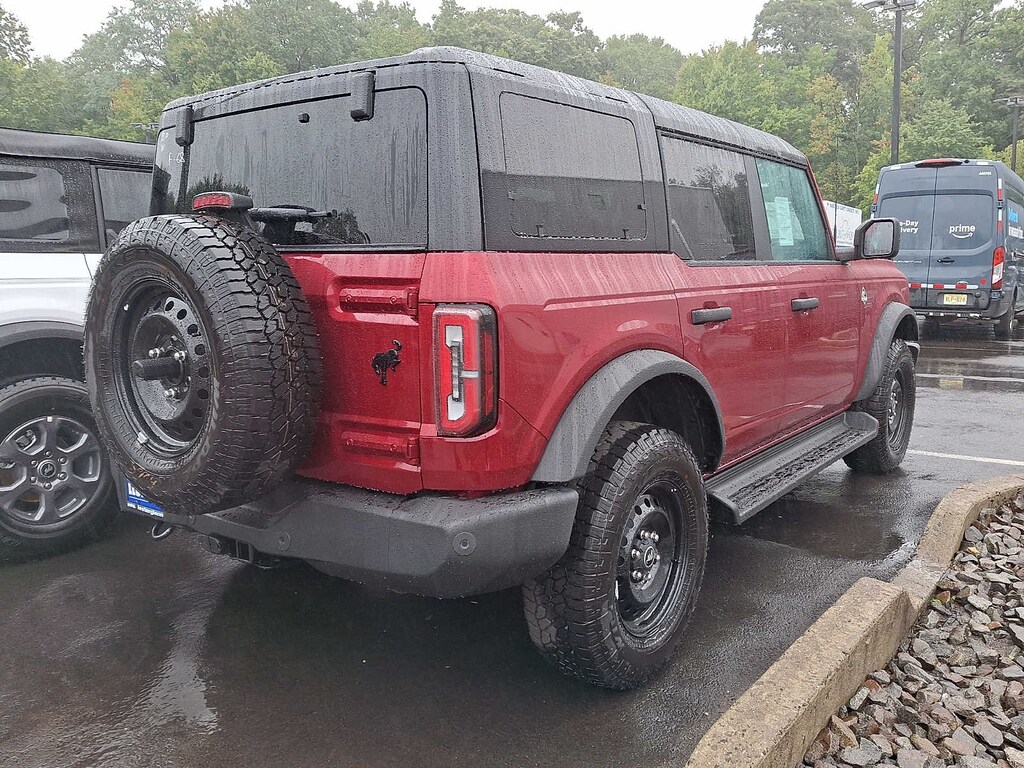 New 2026 Ford Bronco Outer Banks 4x4