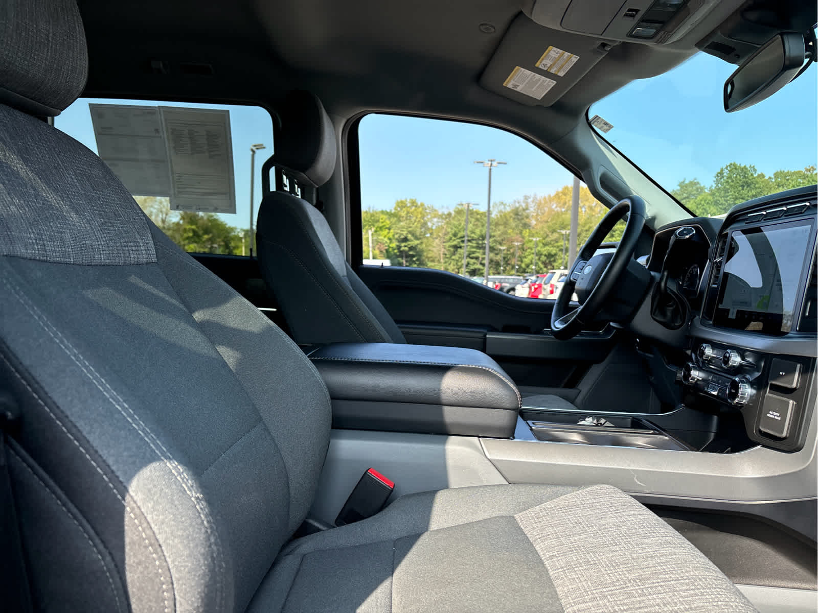 2022 Ford F-150 XLT - Photo 30