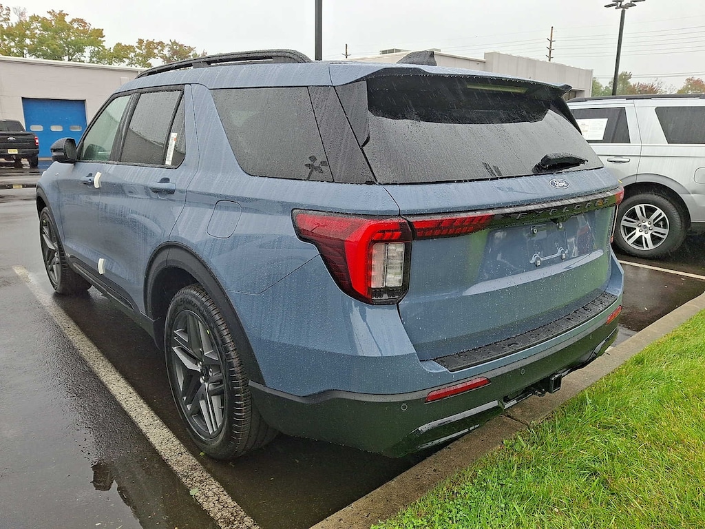 New 2027 Ford Explorer ST-Line 4WD