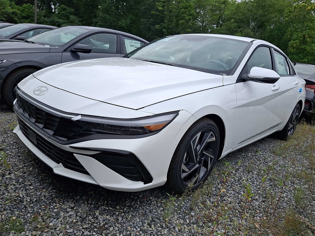 New 2026 Hyundai Elantra Limited Sedan