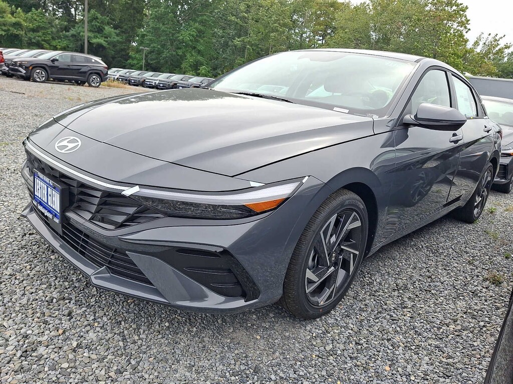 New 2026 Hyundai Elantra Limited Sedan