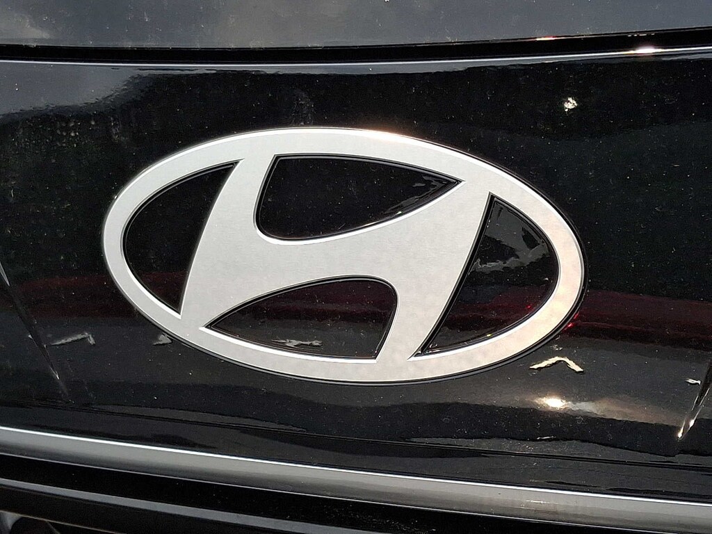 New 2026 Hyundai Elantra Limited Sedan