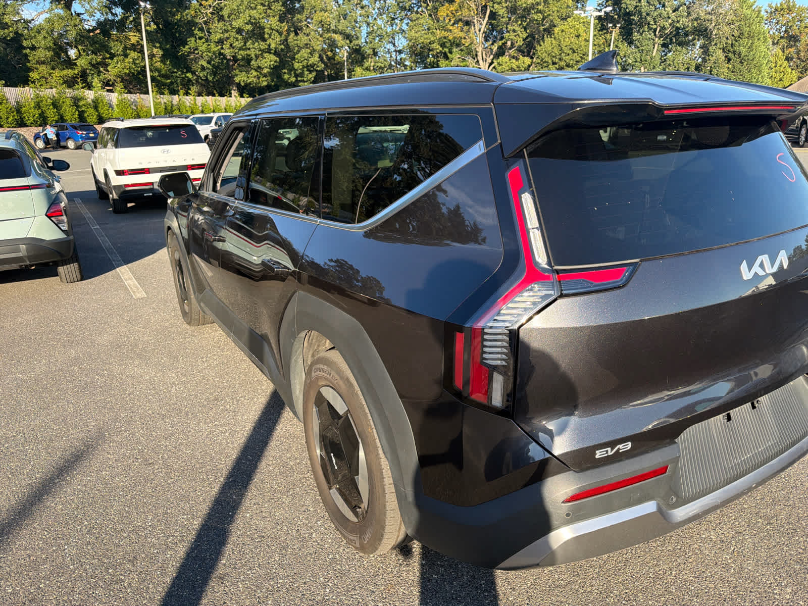 Used 2024 Kia EV9 Wind SUV