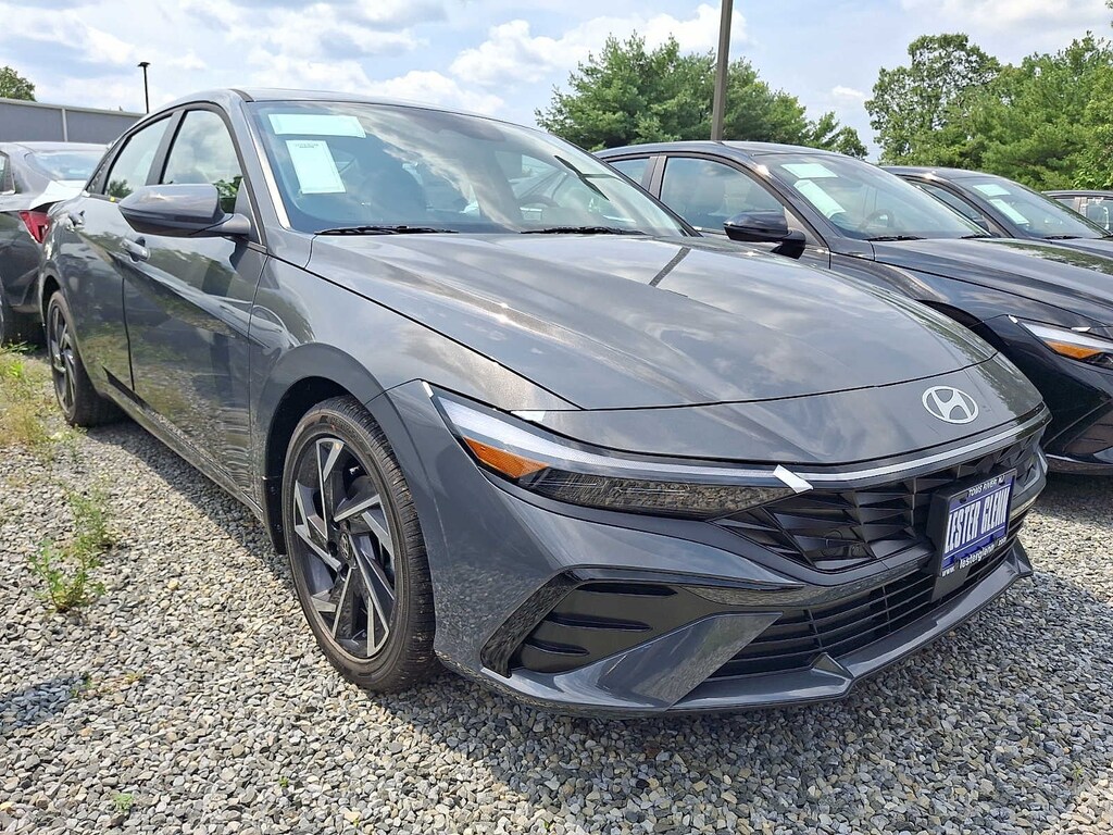 New 2026 Hyundai Elantra Limited Sedan