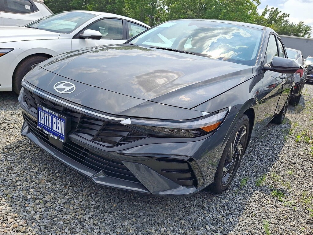 New 2026 Hyundai Elantra Limited Sedan