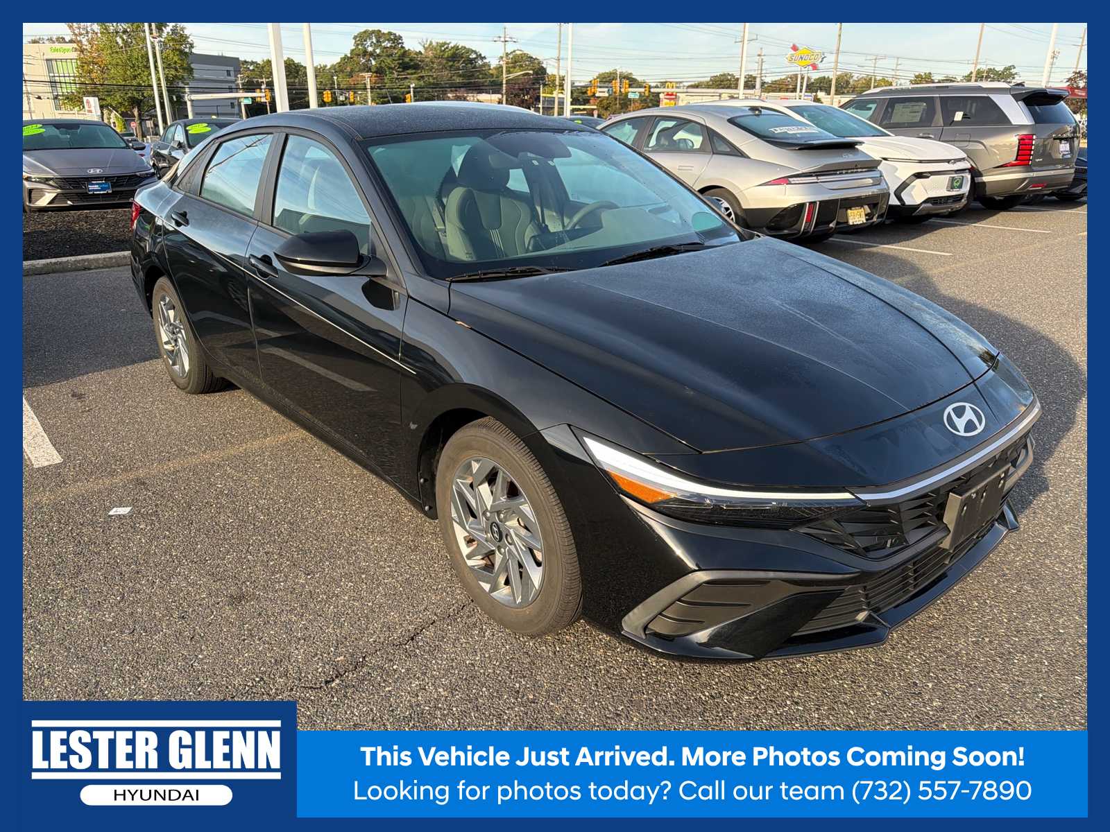 2024 Hyundai Elantra SEL Sedan