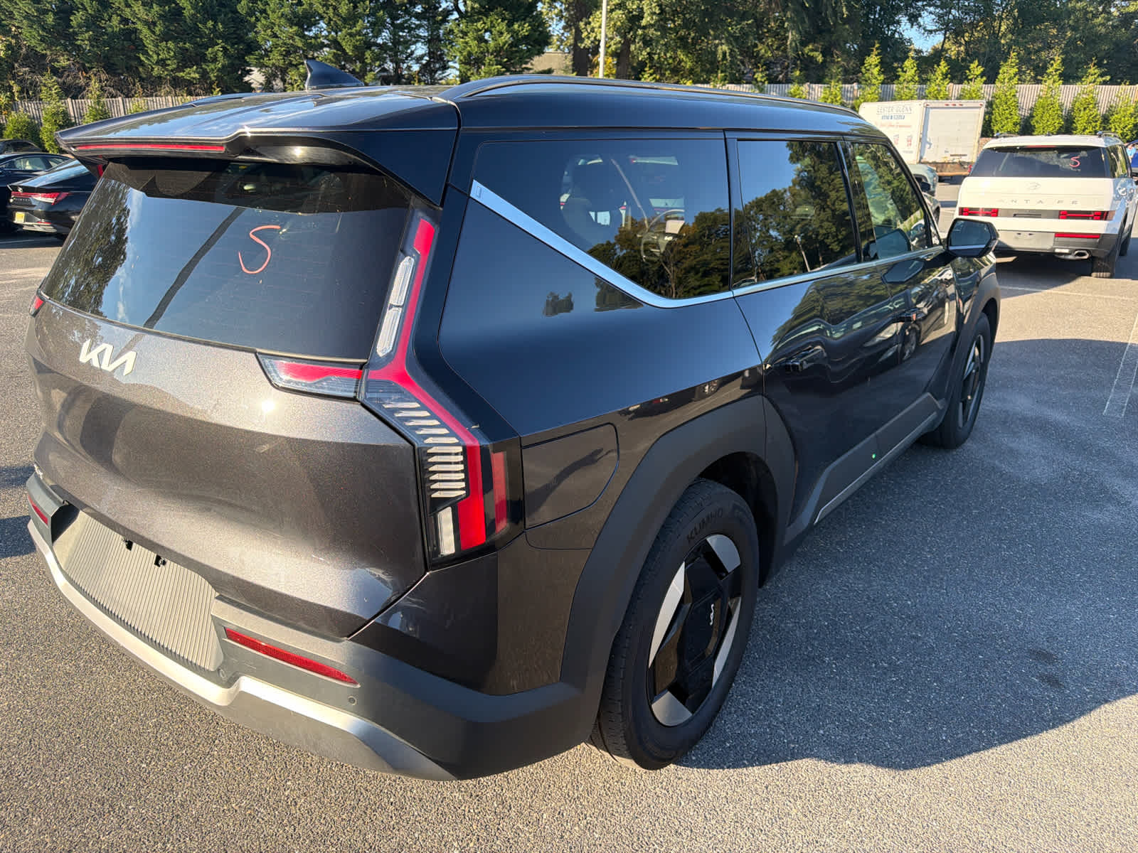 Used 2024 Kia EV9 Wind SUV