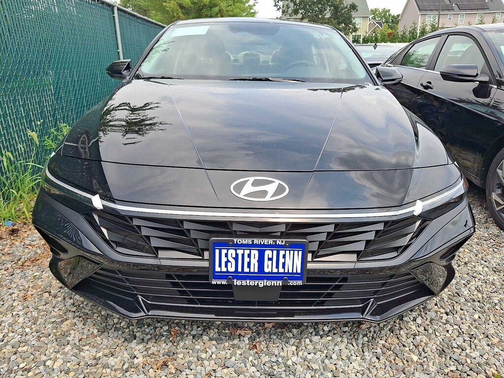 New 2026 Hyundai Elantra Limited Sedan