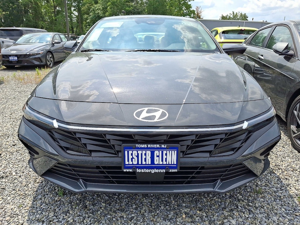 New 2026 Hyundai Elantra Limited Sedan