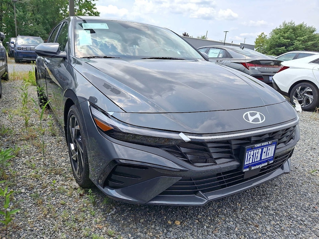 New 2026 Hyundai Elantra Limited Sedan