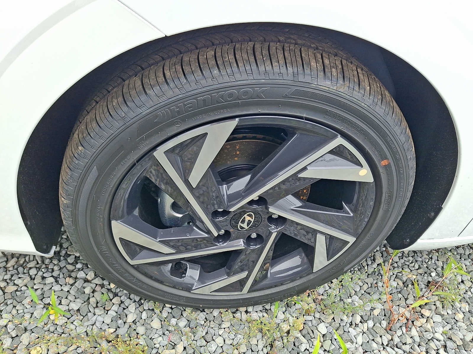 New 2026 Hyundai Elantra Limited Sedan