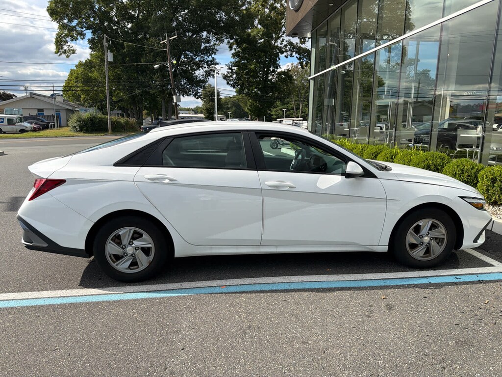 Certified 2024 Hyundai Elantra SE Sedan
