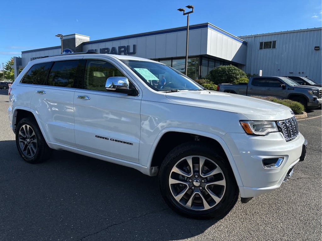Used 2017 Jeep Grand Cherokee Overland 4x4 SUV