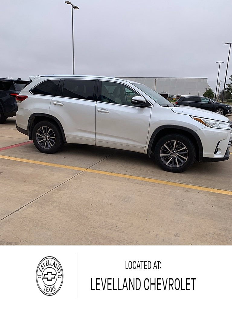 Used 2017 Toyota Highlander XLE SUV