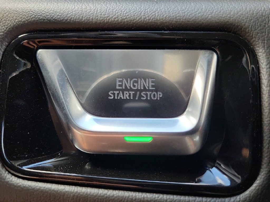 2026 GMC Yukon Denali - Photo 32