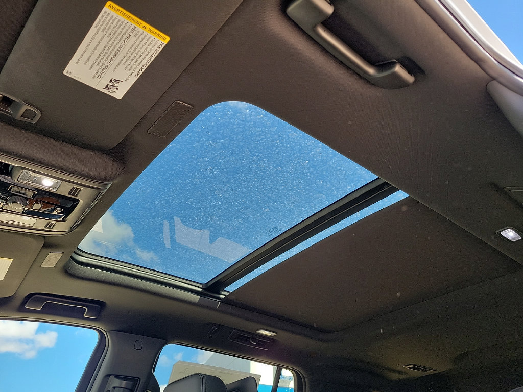2026 GMC Yukon Denali - Photo 17