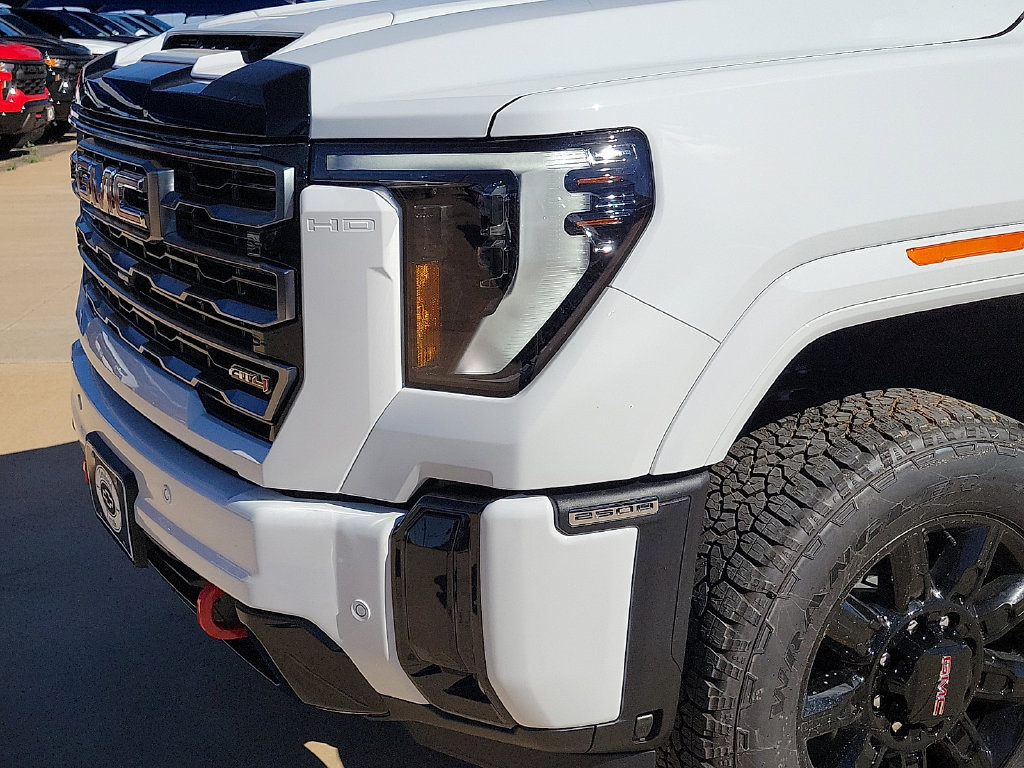 2026 GMC Sierra 2500HD AT4 - Photo 13