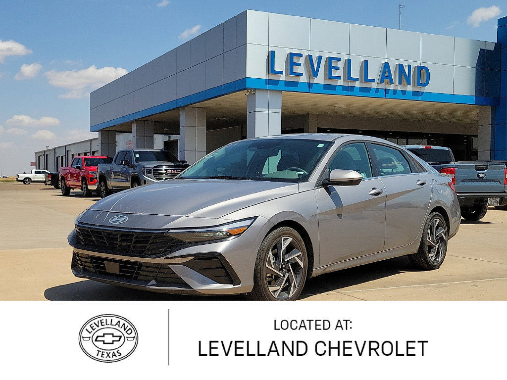 Used 2025 Hyundai Elantra SEL Convenience
