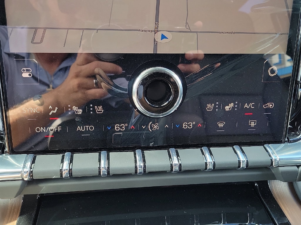 2026 GMC Yukon Denali - Photo 22