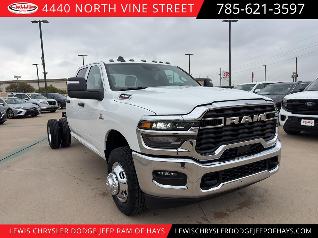 2026 Ram 3500 Chassis Tradesman/Big Horn Pickup