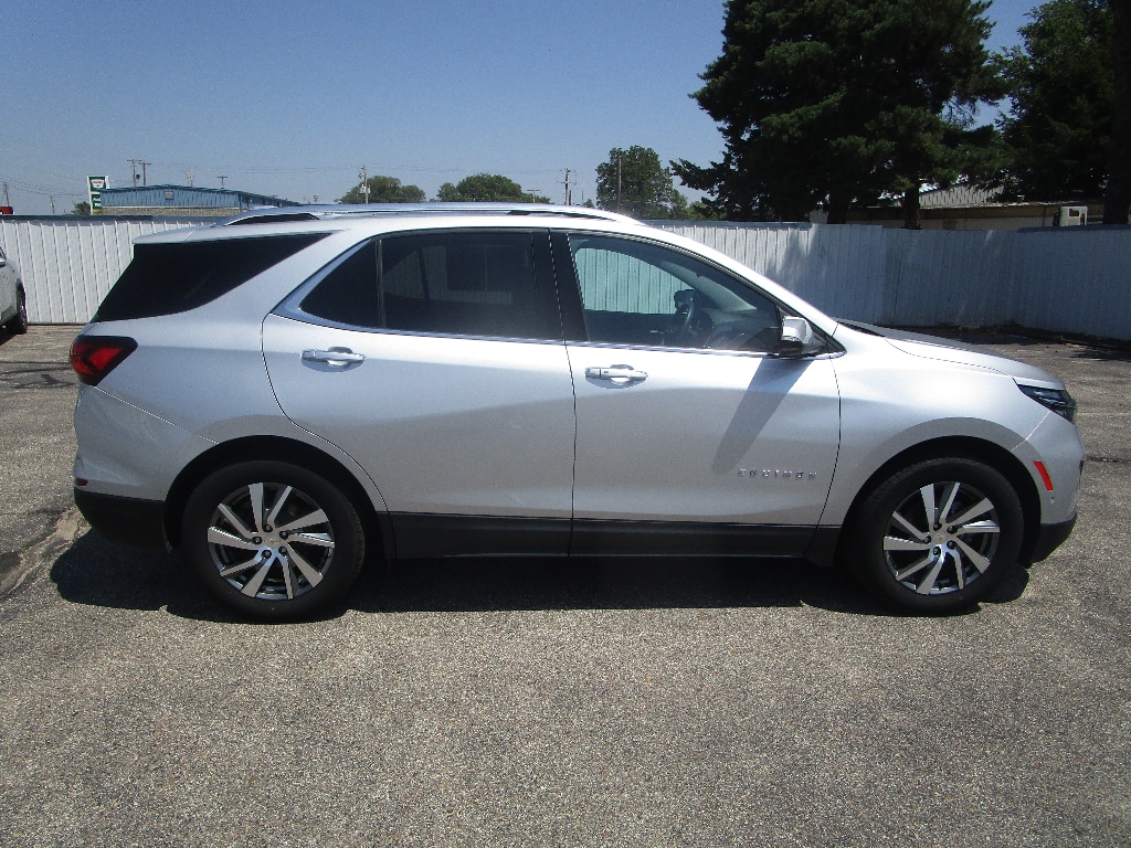 Used 2022 Chevrolet Equinox Premier SUV