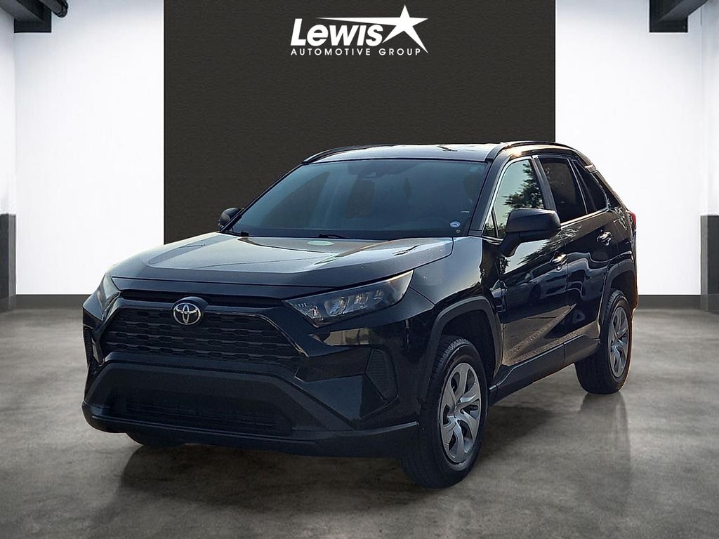 2021 Toyota RAV4 LE SUV