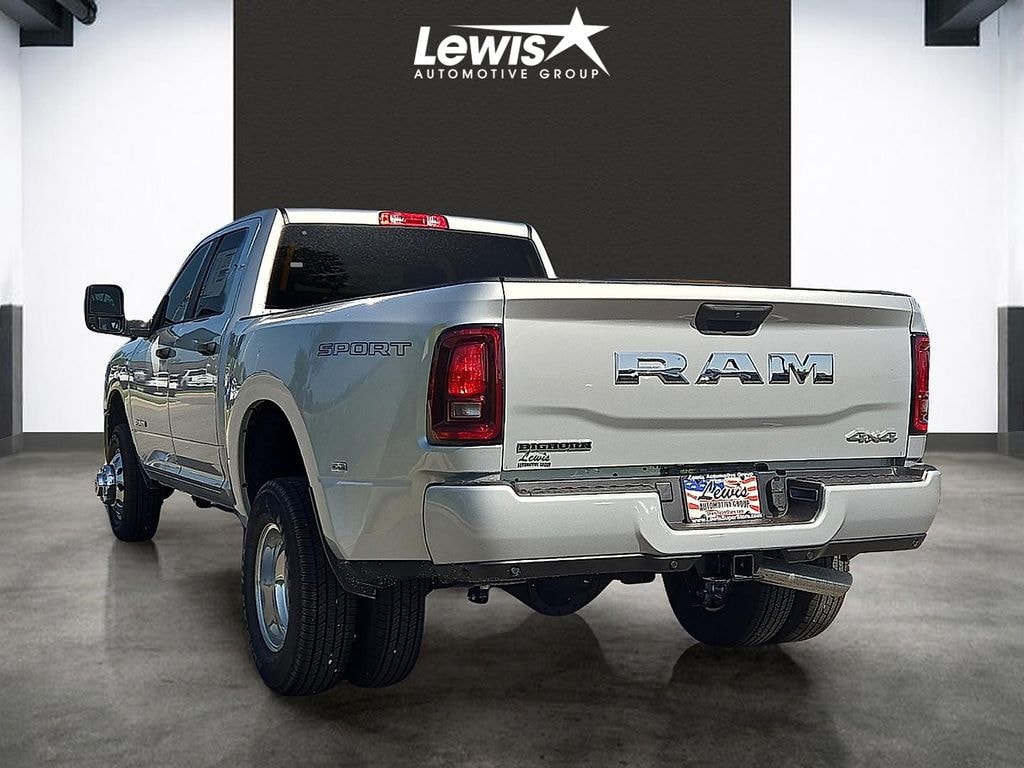 New 2026 Ram 3500 BIG HORN CREW CAB 4X4 8' BOX Pickup