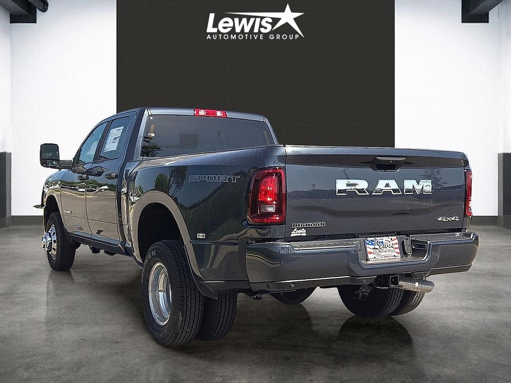 New 2026 Ram 3500 BIG HORN CREW CAB 4X4 8' BOX Pickup
