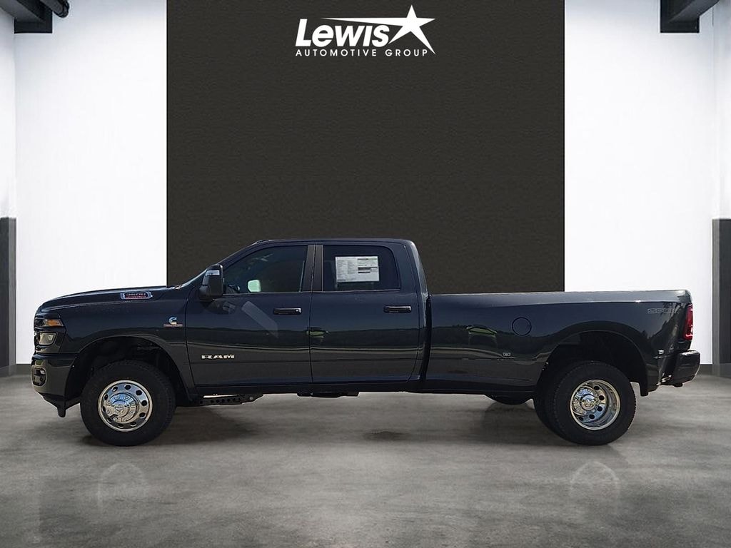 New 2026 Ram 3500 BIG HORN CREW CAB 4X4 8' BOX Pickup