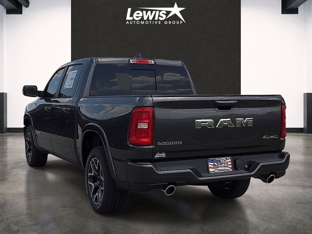 New 2026 Ram 1500 LARAMIE CREW CAB 4X4 5'7 BOX Pickup
