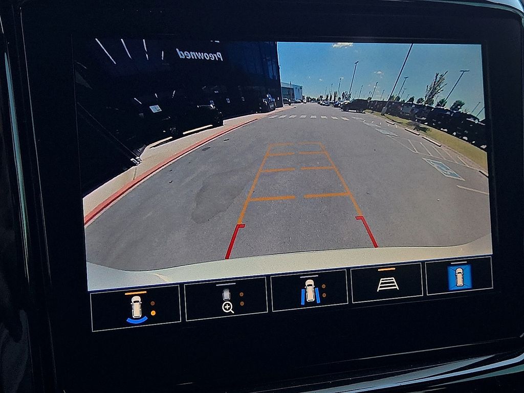 2023 Chevrolet Traverse Premier - Photo 15