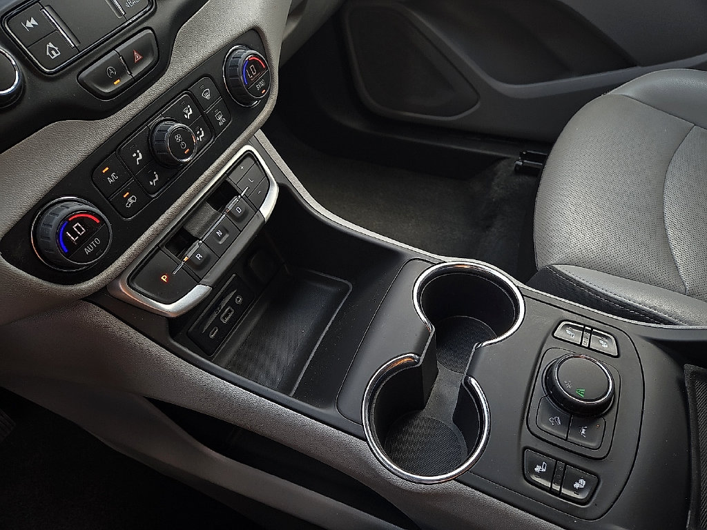 2024 GMC Terrain SLT - Photo 20